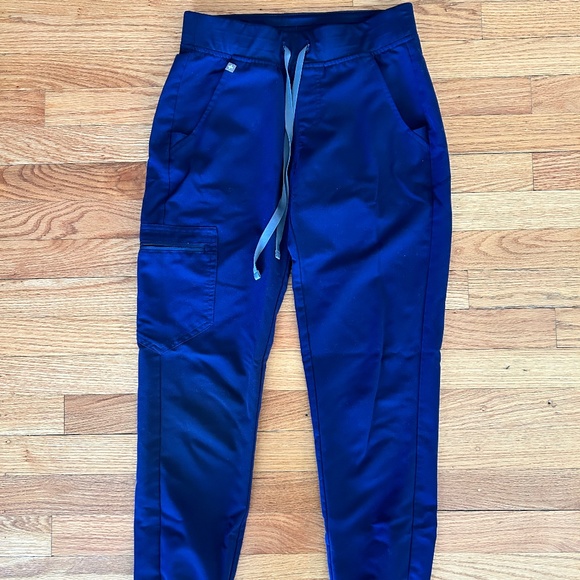 Figs Zamora Jogger Scrub Pants - Picture 1 of 5